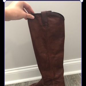 Size 10 Frye riding boots used but still a lot of life In them